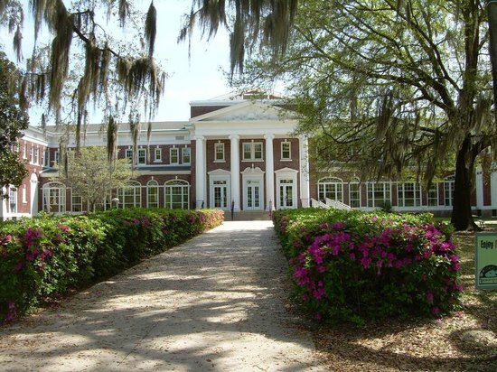 Oatland Island Wildlife Center